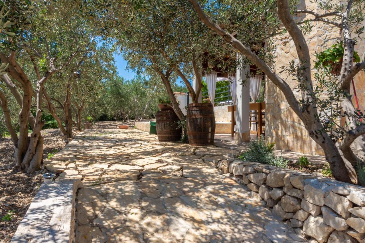 Plum Holiday Home Kaštel Stari Zewnętrze zdjęcie